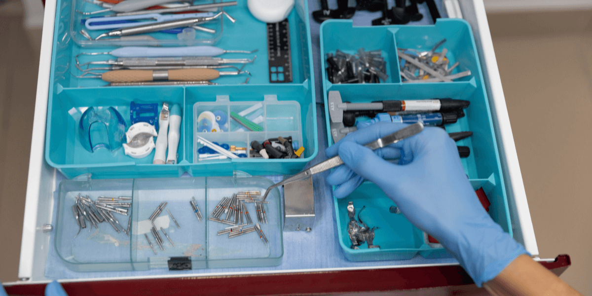 ANIMAL EYE SURGERY KITS