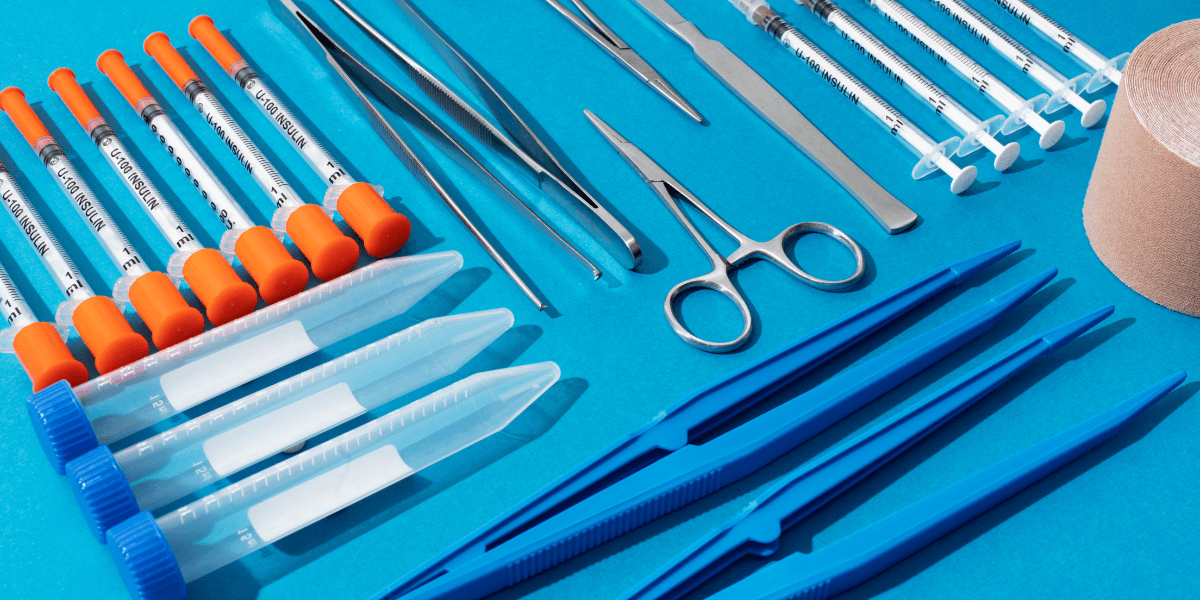 ANIMAL SURGERY KIT